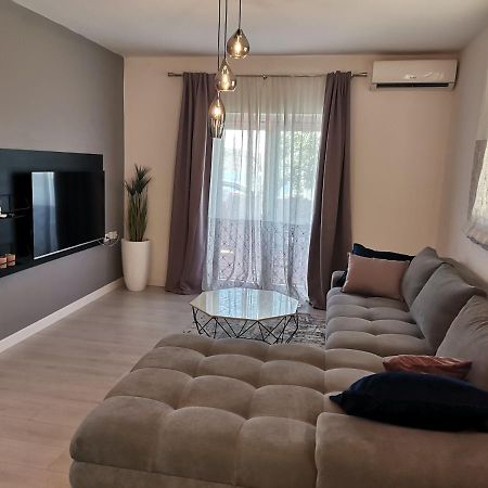 Apartmani Darko ルティナ エクステリア 写真